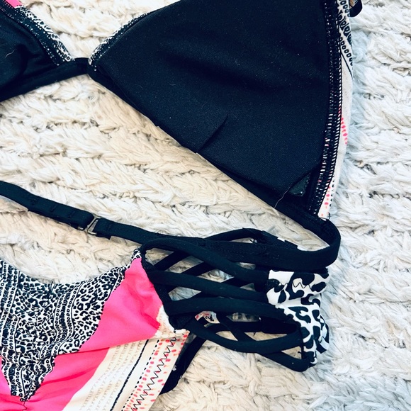 RIP CURL Bikini Set Top & Bottom - Picture 4 of 7